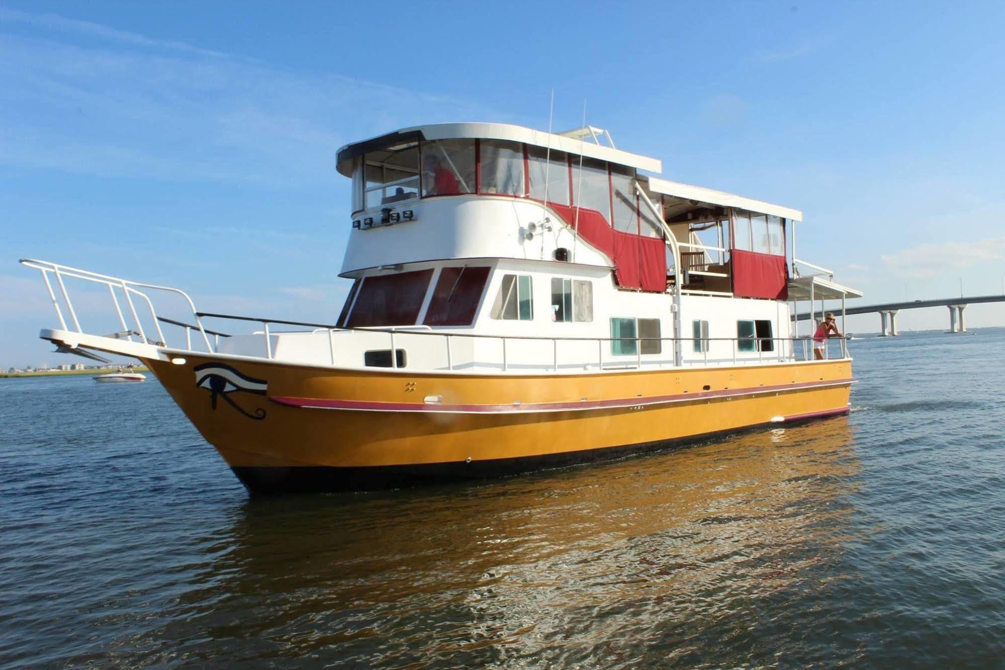 Tavern On The Bay Hotel - Frank Sinatra Suite Somers Point Exterior foto